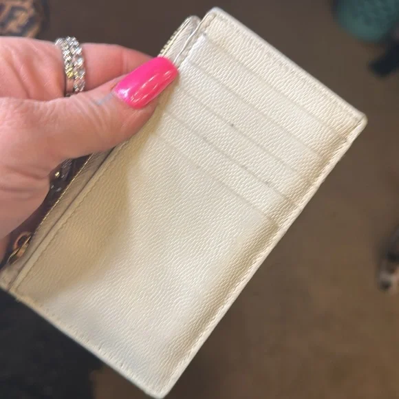 Yves Saint Laurent Cream Card Holder - Picture 5 of 6